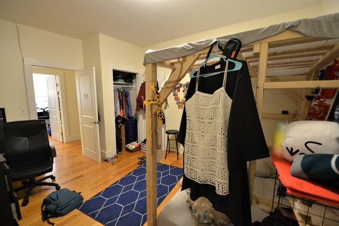 . - 4bed 2bath in Cambridge Apartments