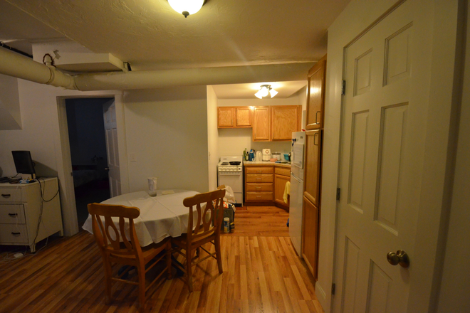 . - Comfortable Awesome 1 BR on St Stephens Avail NOW - 8/31/26