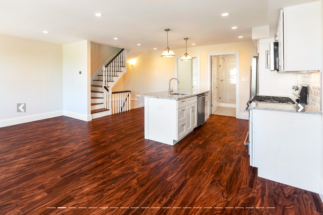 Kitchen - Spacious 5 bedroom 3 bathroom option in South End Apartments