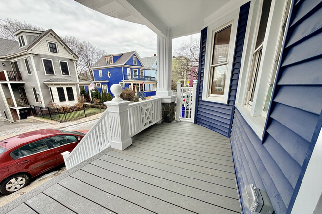 1 - Brand new renovated 3 bedroom close to UMASS Avail now or 2/1 100% New Renovation Apartments