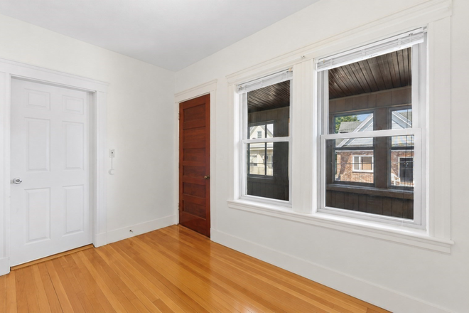 Bedroom - 3 Bedroom 1 Bathroom Near Tufts Apartments