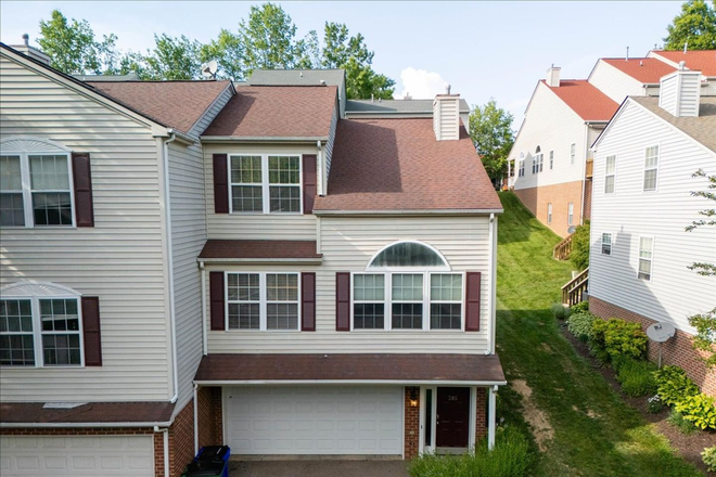  - Modern Townhome in Prime Location - Christiansburg