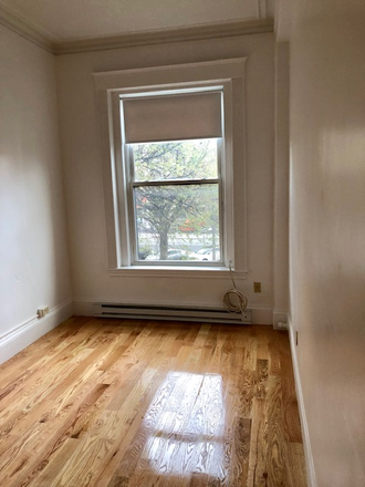 STUDIO - NO BROKER FEE - BRIGHT & SUNNY UNFURNISHED STUDIO AT 1077 BEACON STREET AVAILABLE SEPTEMBER 1, 2026 Apartments