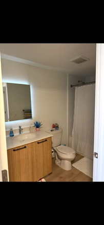 Bathroom - Vox Miami