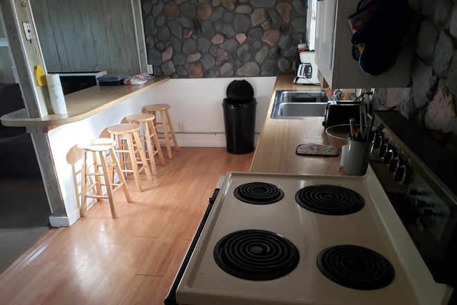 kitchen - Breakwater Village House