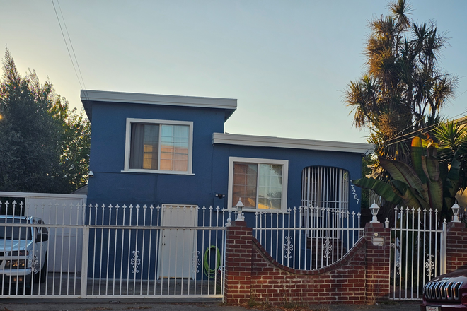 Front of house - 2BD/1BA Home with Bonus Room & Parking — Walkable Dimond District, Easy Commute to UC Berkeley