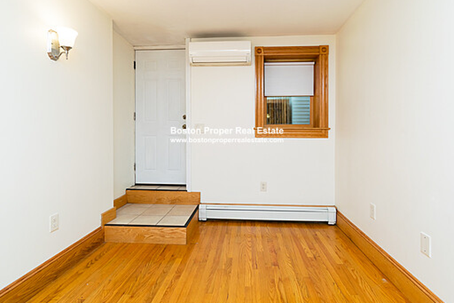 A - Rare find and NO BROKER FEE Apartments