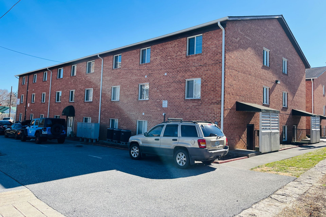 Photo - * Re-Rental Available on 5/15/25 * 4 Bedroom, 2 Bath Apartment