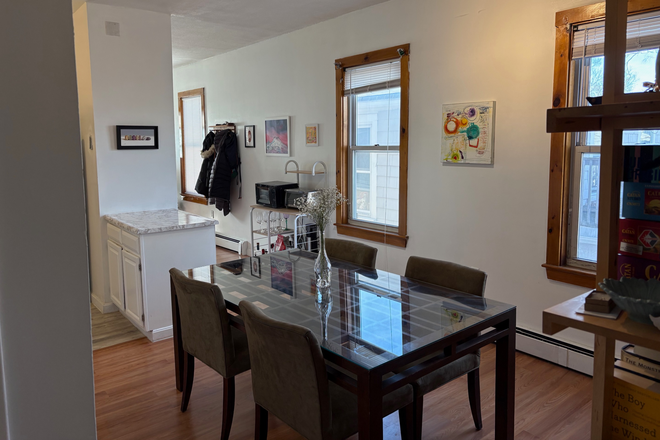 Dining room, view 2 - 2 bed, 1 bath close to campus and Central Square Apartments