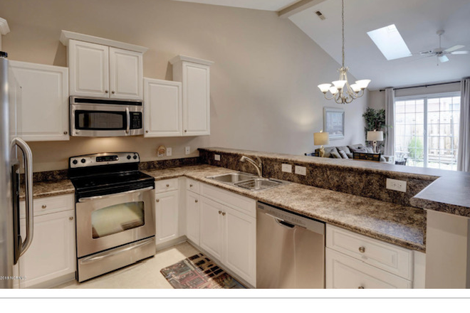 kitchen looking into living room - CARLETON PLACE 3 BEDROOM TOWNHOUSE