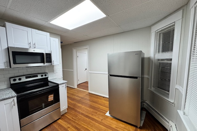 kitchen - Great one bedroom East Side line in Oak Hill Pawtucket Apartments