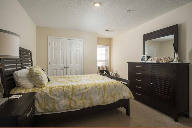 Bedroom - Mountaineer Village Apartments