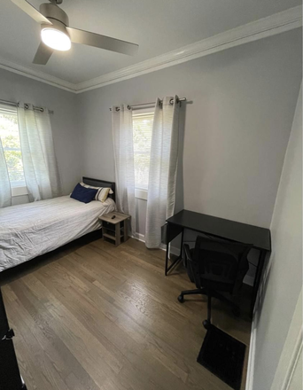 bedroom - Single family house 15-20 min walk to campus