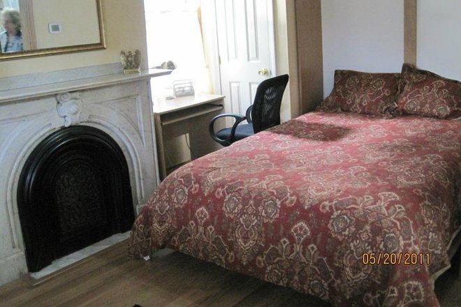 bedroom - Available NOW! 1st Floor Bedroom w/Priv Bath in the Prestigious Spring Hill Area House