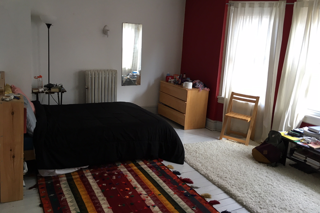 Bedroom - 3BR apt-Spring St-Princeton