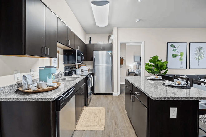kitchen - Chauncey Square Apartments
