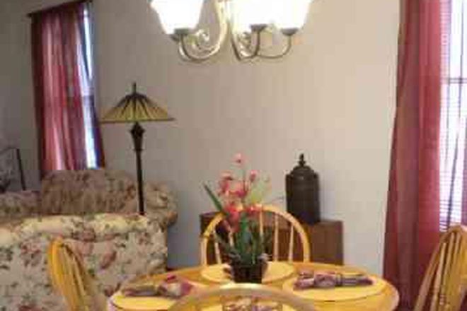 Dining area - Furnished 2BR home-Lytle St-Princeton