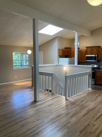 Upstairs - Downtown Boulder townhouse