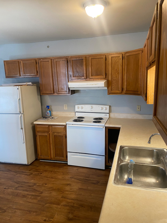 Kitchen - Centrally located 3 bed - ALL UTILITIES INCLUDED except electric