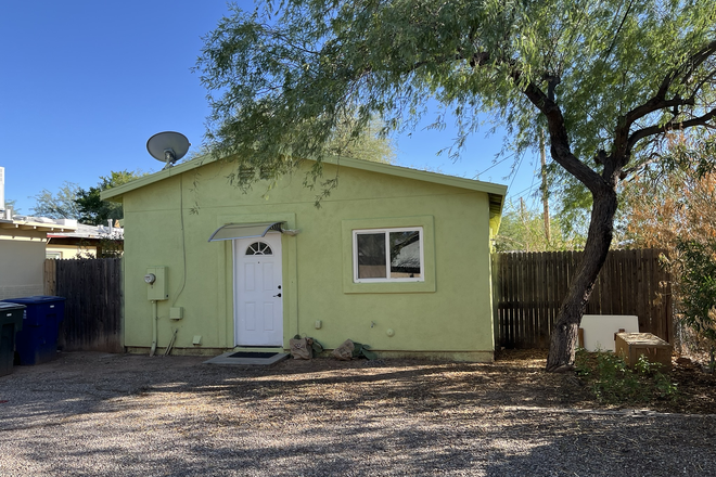 front of house - Beautiful 4-Bedroom House