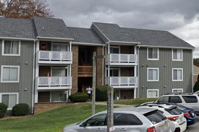 building - Duplex on Cascade Court