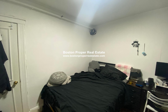 A - Right across from Whole Foods in Symphony **NO FEE Apartments