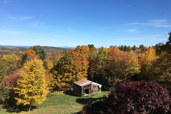 Three state view incl. Mount Monadnock - Luxury country home in Ashfield