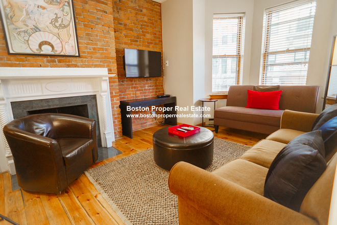 A - LAST MINUTE LISTING Apartments