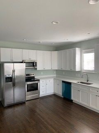 Kitchen - 3 Bedrooms, 2.5 Baths Duplex