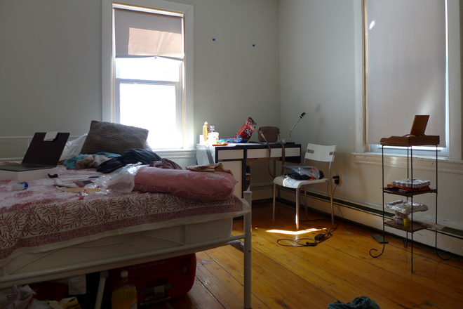 bostonrealtyonline.com - Cozy Three Bedroom in a Prime Mission Hill Location Apartments