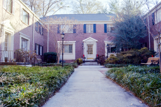  - Charming, centrally-located City-of-Decatur 2/1 Apartment in small, quiet condo community