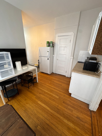 Call NOW for showings! 617-236-8600 - ANDERSON ST - LRG MODERN 2BR/1BA ON BEACON HILL FOR *9/1/2026* W/ H&HW INC, EIK NEAR CAMPUS Apartments