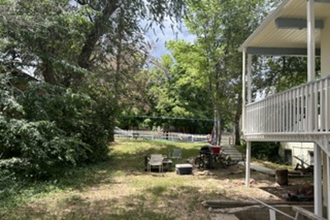 Yard - 832 17th Street