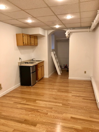 STUDIO - NO BROKER FEE - UNFURNISHED BACK BAY STUDIO AT 405 BEACON STREET AVAILABLE 9/1/2025 Apartments