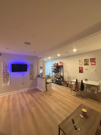 Living Space - Mission Hill Room Sublet for Fall 2025 Female-only Apartments