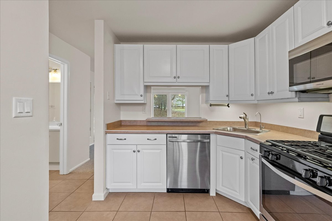 Kitchen - 2BR thome-Sycamore Ct-Lawrenceville