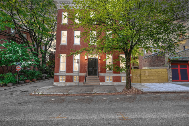 outside view - One bedroom (with private bathroom) available in beautiful Upper Fells house!