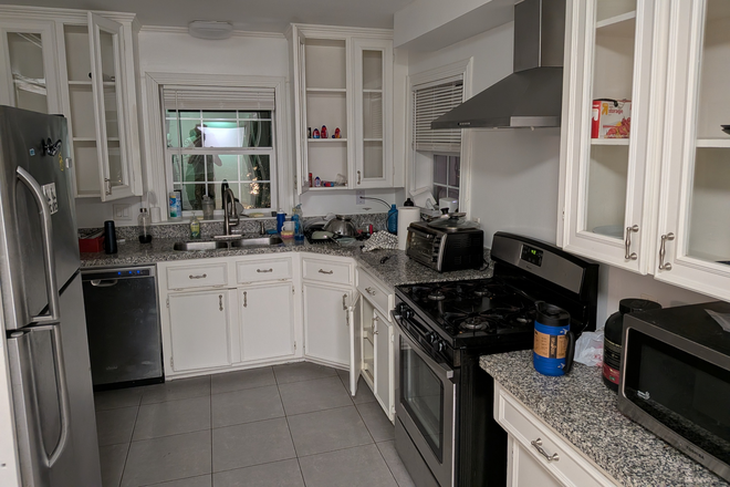 Kitchen - Room close to campus. (Full unit also available) Apartments