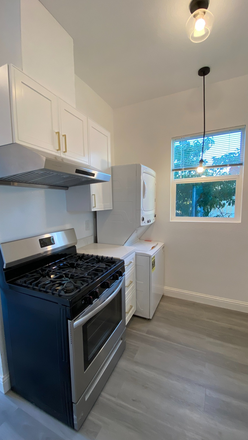 kitchen - North Berkeley 2bd / 1bath house with backyard; Easy access to UCB