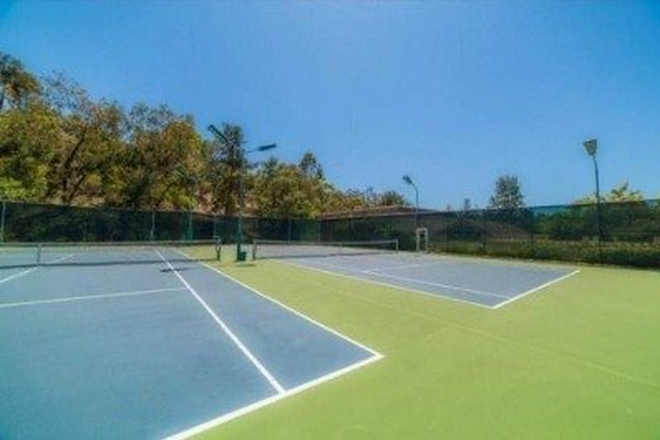 Community tennis courts - PRIVATE ROOM FOR RENT - NEAR UCSD