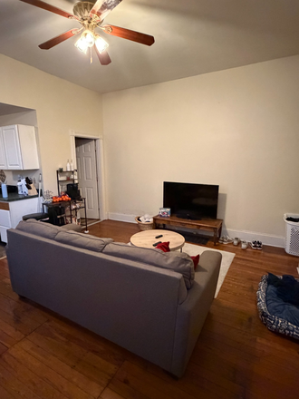 livingroom - 2 bedroom close to campus