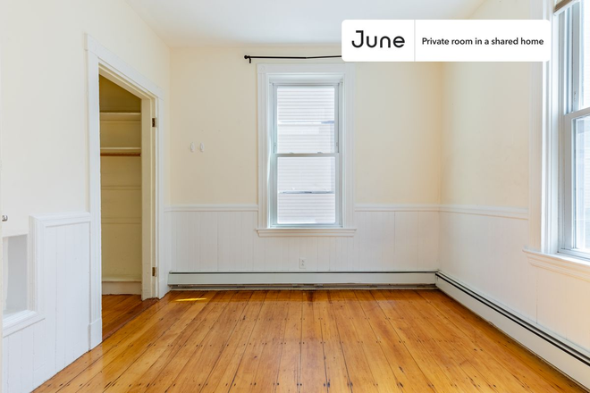 Photo - Private bedroom in 4 bed/1.5 bath Home