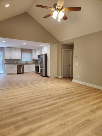 living room - 3/2 Split Plan in Dawsonville, Lumpkin Co House