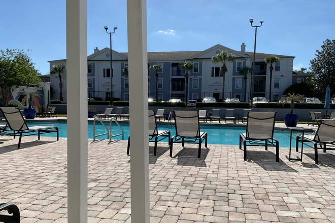 Pool - Arden Villas Apartments