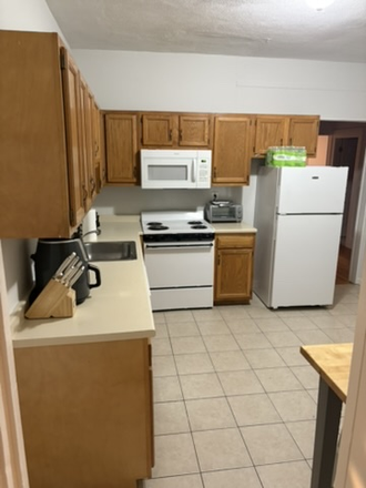 Kitchen - 35 South St Apartments