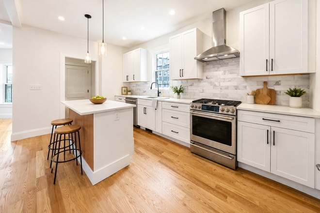 1 - Beautifully renovated 2-bedroom, 2-bath condominium in East Somerville 9/1