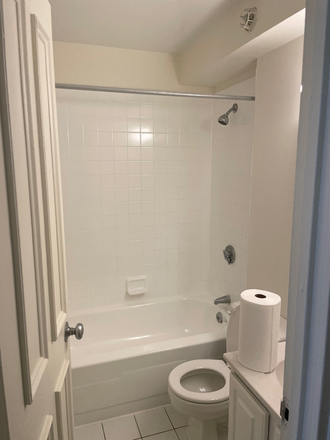 Bathroom - Dexter Park Apartments