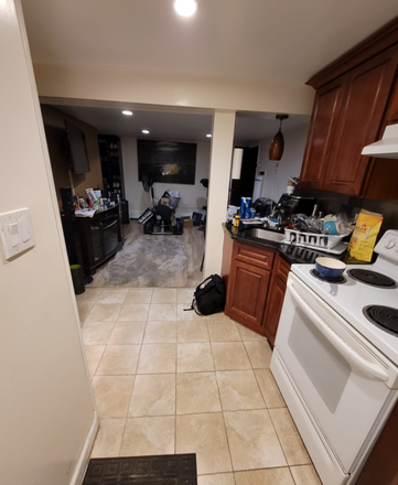 Kitchen - Minutes From Hofstra Apartments