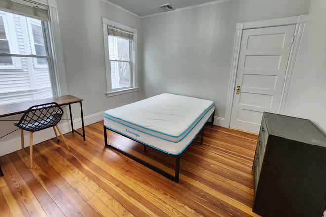 Bedroom - Room for Rent, All Utilities Included, East Side Apartments