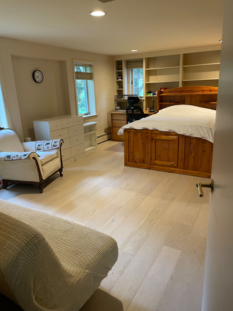 Bedroom w/sleeping couch, full bed - Reunions: Room in home-Cherry Hill Rd-Princeton